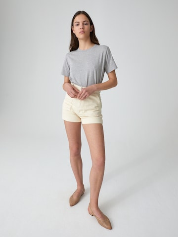 EDITED T-Shirt 'Enid' in Grau