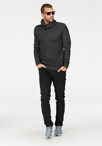 Bruno Banani Regular Jeans in Black