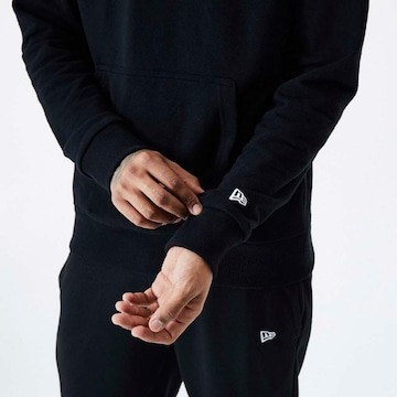 NEW ERA Sweatshirt 'Essential' in Schwarz