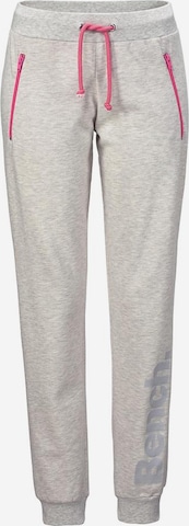 Effilé Pantalon BENCH en gris : devant