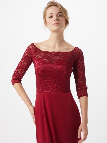 SWING فستان سهرة بلون أحمر