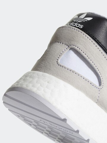 ADIDAS ORIGINALS Sneakers laag in Zwart: terug