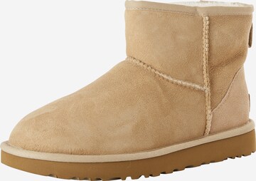 UGG حذاء للثلج 'Classic Mini II' بلون بيج: الأمام