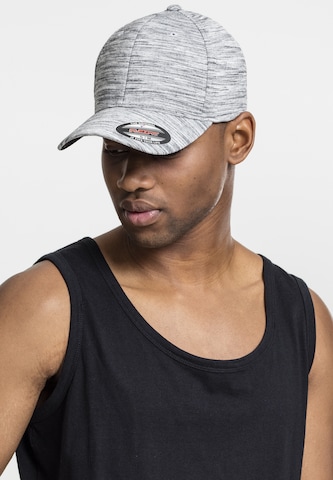 Flexfit Cap in Grey