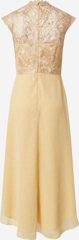 Robe de cocktail 'Jaenie' Chi Chi London en jaune