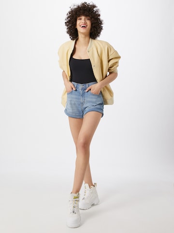 LEVI'S ® Loosefit Jeans 'Mom A Line Shorts' i blå