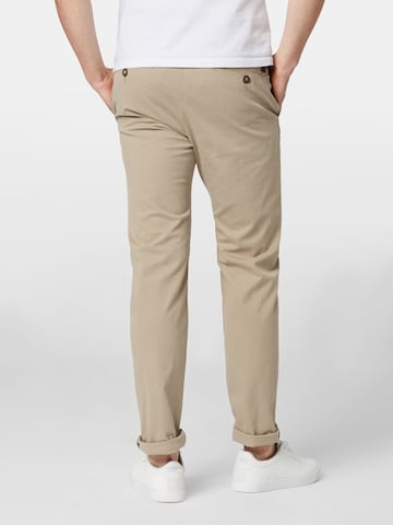 Regular Pantalon chino bugatti en beige : derrière