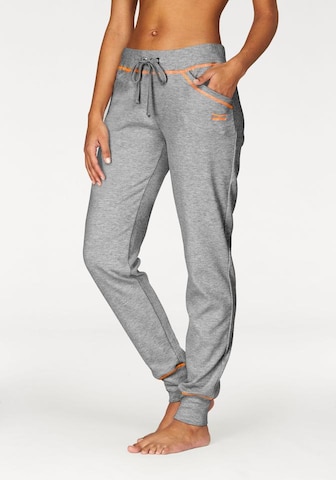 BENCH - Slimfit Calças em cinzento