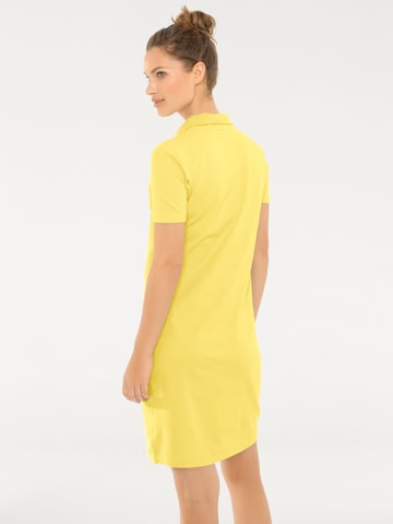 Robe heine en jaune