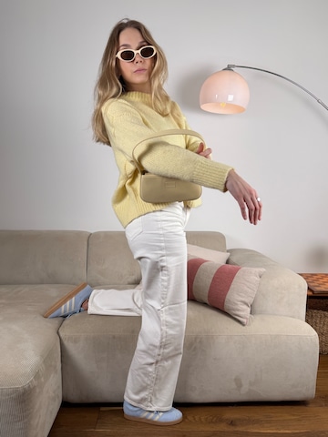 Powdered Pastels Look