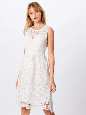 Boohoo Φόρεμα κοκτέιλ 'LACE SKATER DRESS' σε λευκό: μπροστά