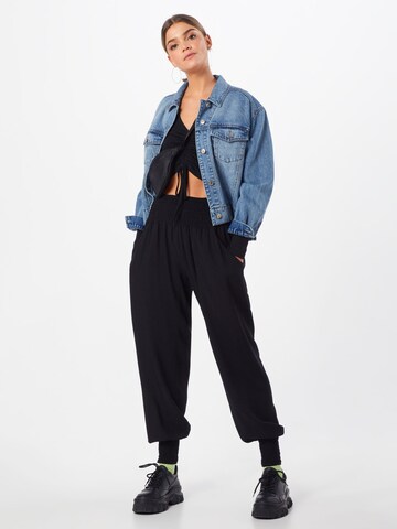 Urban Classics Loose fit Trousers in Black