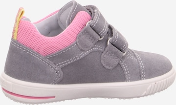 Chaussure basse 'Moppy' SUPERFIT en gris