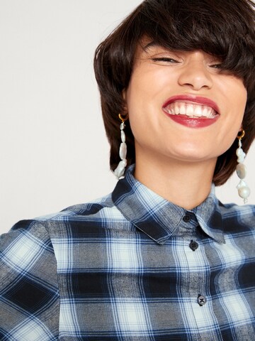 EDITED Bluse 'Hazel' in Blau
