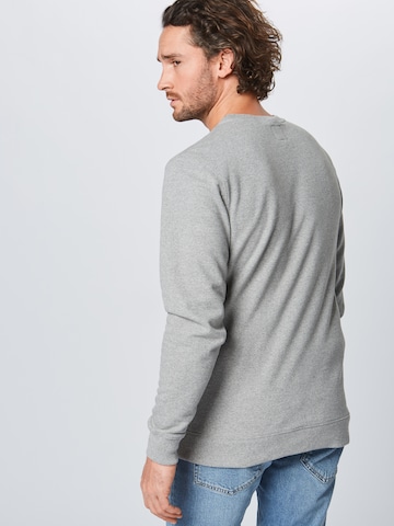 Sweat-shirt VANS en gris : derrière