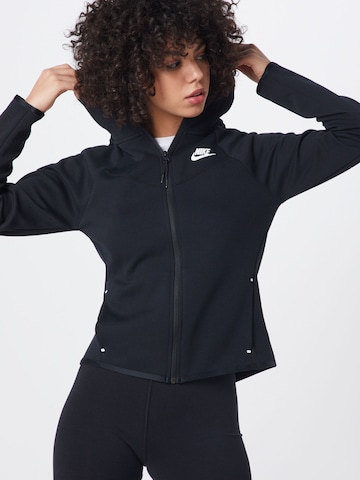 Nike Sportswear Fleece jas in Zwart: voorkant