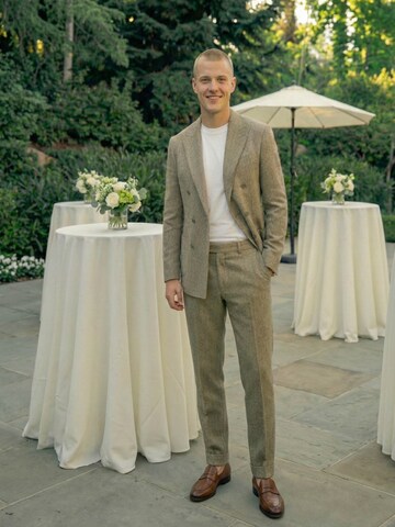 Beige Suit Guest Look