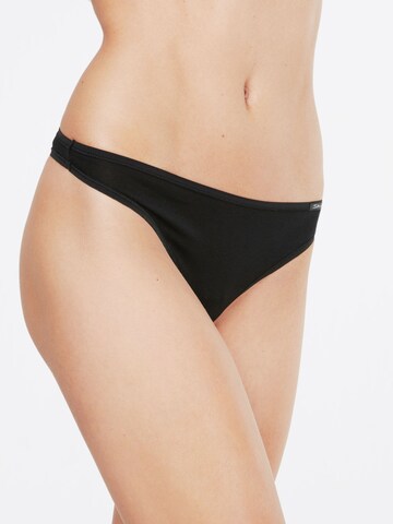 Skiny Thong in Black: front