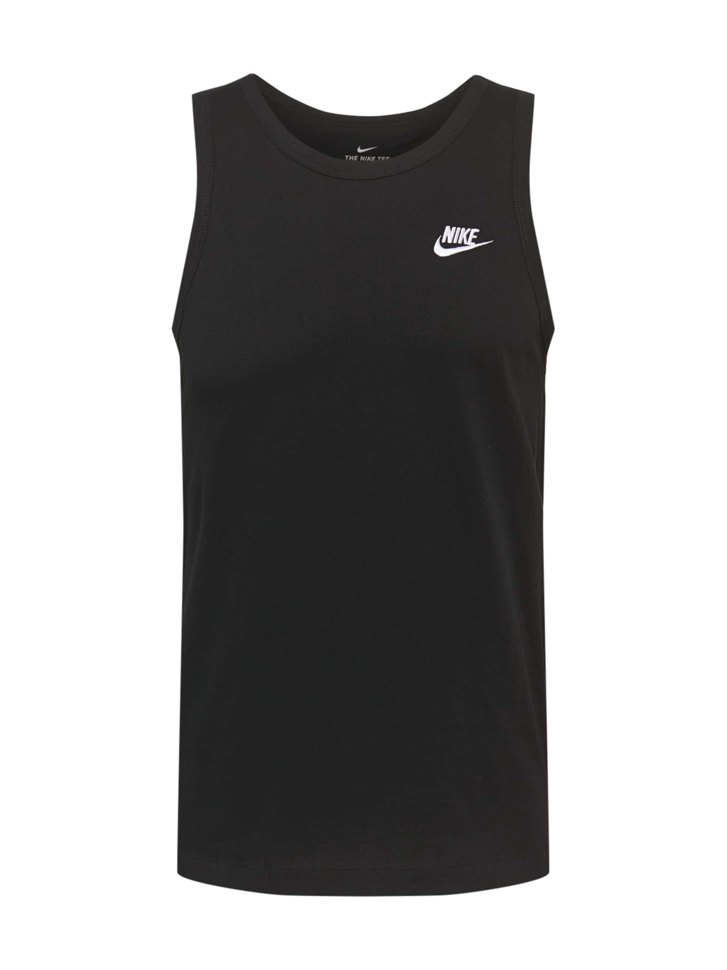 Nike Sportswear - Ajuste regular Camiseta funcional en negro: frente