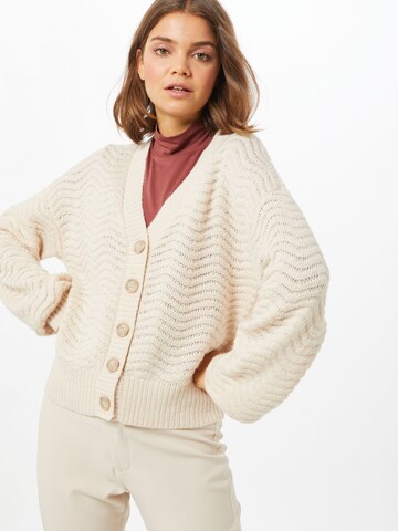 Y.A.S Strickjacke 'Betricia' in Beige: predná strana