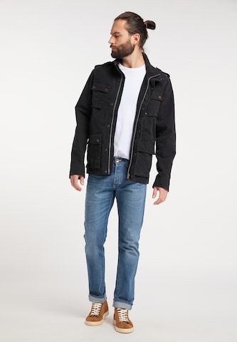 DREIMASTER Between-Season Jacket in Black: front