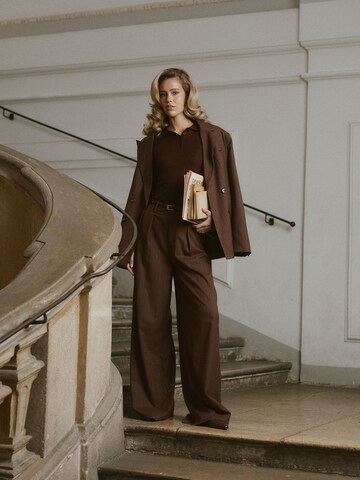 Brown Suit Look
