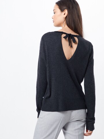 Le Temps Des Cerises Sweater in Grey: back
