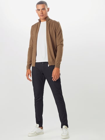 SELECTED HOMME Regular Fit Neuletakki 'Berg' värissä ruskea