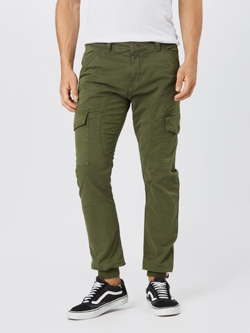ALPHA INDUSTRIES Tapered Gargohousut 'Spark' värissä vihreä: etupuoli