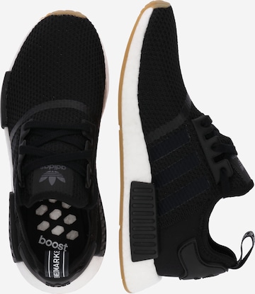 Sneaker low de la ADIDAS ORIGINALS pe negru: lateral