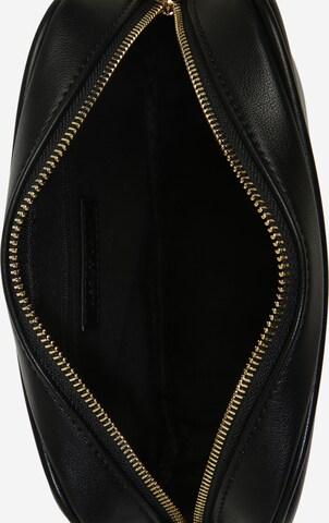 ABOUT YOU Tasche 'Elaine' in Schwarz