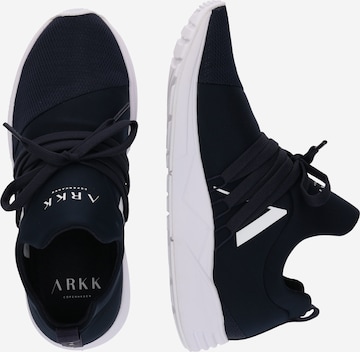 ARKK Copenhagen Sneaker 'Raven' in Blau