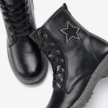 LASCANA Lace-up bootie in Black