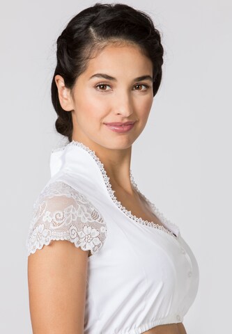 STOCKERPOINT Traditional Blouse in White: front