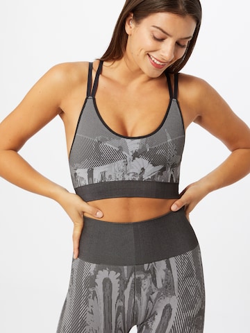 ADIDAS SPORTSWEAR Bustier Sportmelltartók - fekete