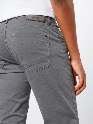 Regular Pantalon 'Chuck' BRAX en gris