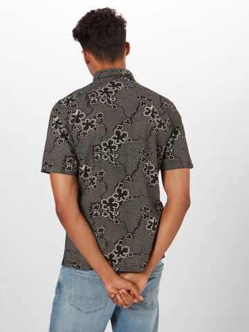 DENHAM - Ajuste regular Camisa 'Sherman' en negro: atrás