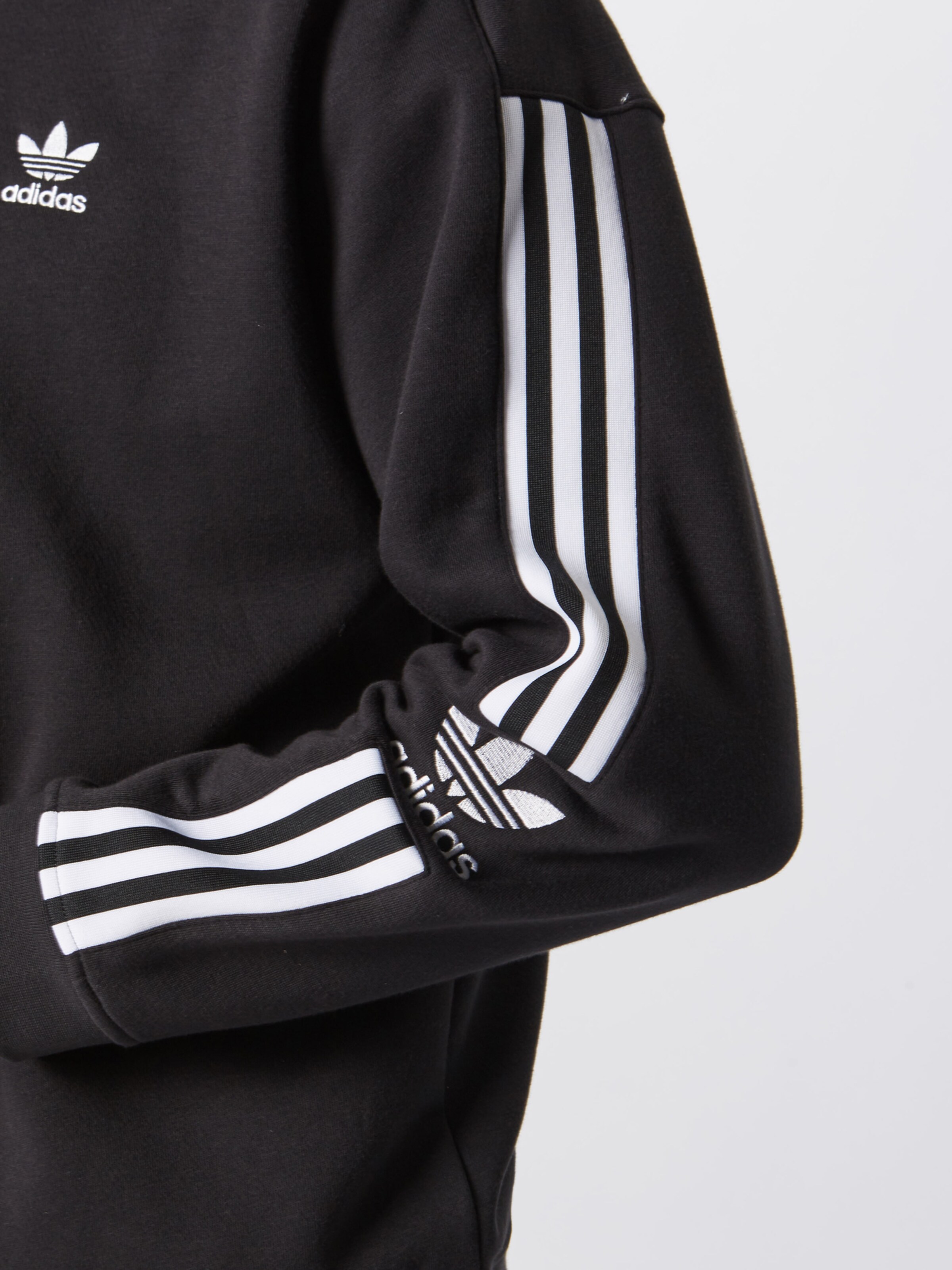 adidas adicolor tech pullover