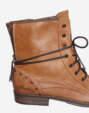 MUSTANG Lace-Up Ankle Boots in Brown