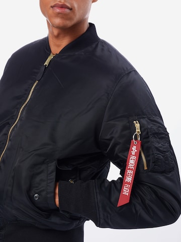 ALPHA INDUSTRIES Prehodna jakna 'MA-1' | črna barva