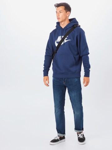 Nike Sportswear Regular Fit Collegepaita 'Club Fleece' värissä sininen