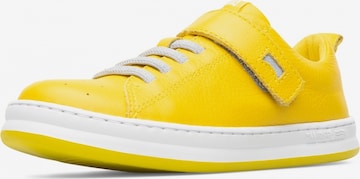 Sneaker 'Runner' di CAMPER in giallo: frontale