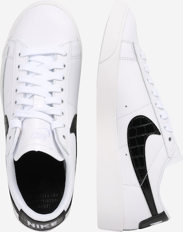 Nike Sportswear Rövid szárú sportcipők - fehér