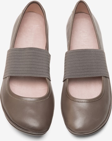CAMPER Ballet Flats with Strap 'Right' in Grey