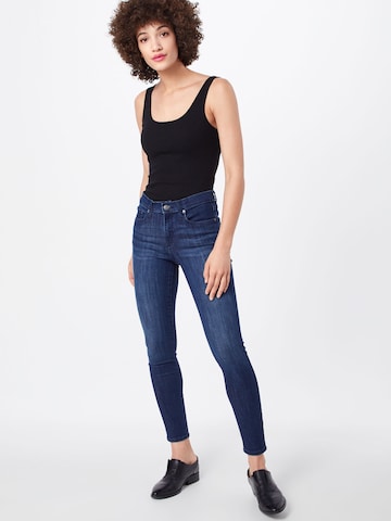 GAP Top - fekete