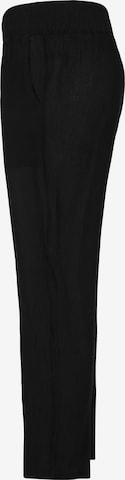 Urban Classics Regular Pants in Black