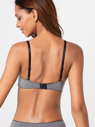 Invisible Soutien-gorge 'Wow Embrace PU' SLOGGI en noir : derrière