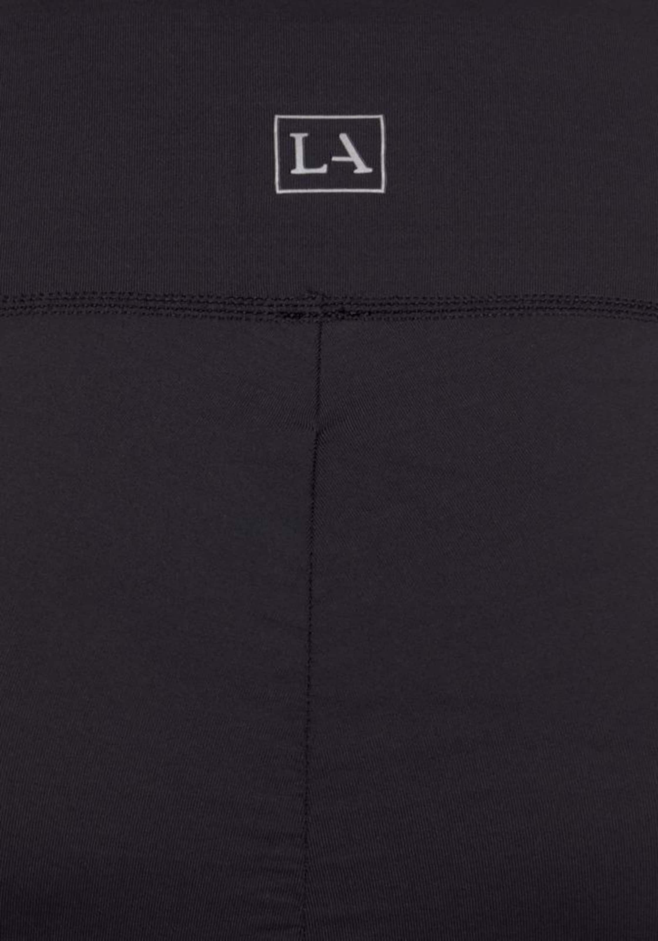 LASCANA ACTIVE Skinny Παντελόνι φόρμας σε μαύρο