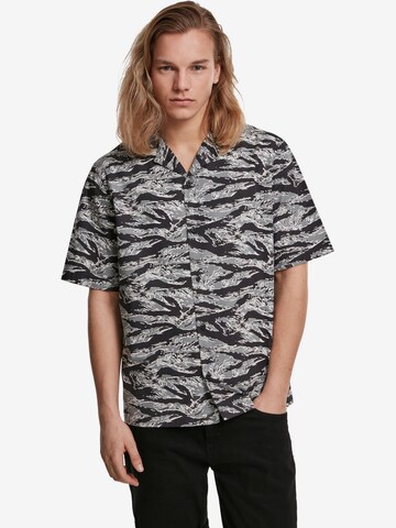 Urban Classics Regular fit Overhemd in Grijs: voorkant