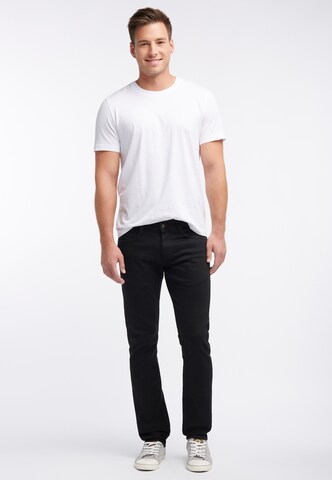 MUSTANG Slimfit Farmer 'Oregon' - fekete